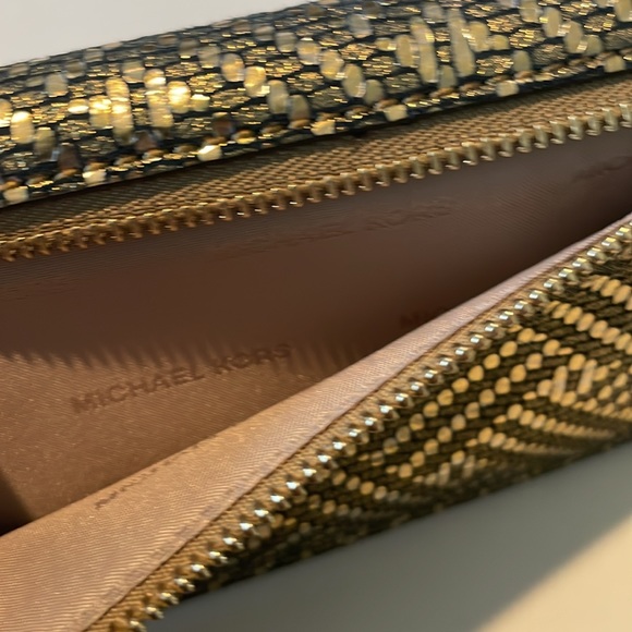 ☄️Michael Kors NWT☄️ - Picture 9 of 13